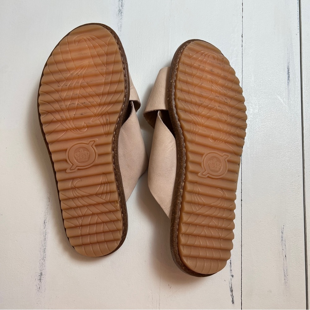 Born Women's Beige Leather Buckle Slide Sandals - Picture 9 of 12